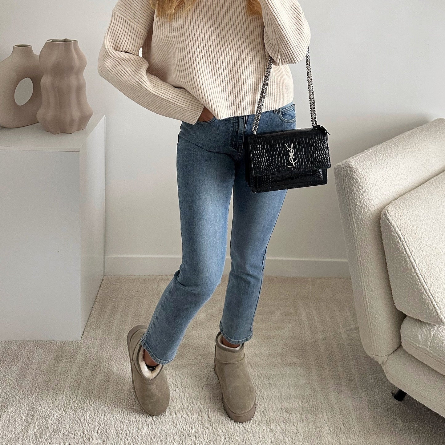 疲れない歩行のための快適でスタイリッシュなブーツ