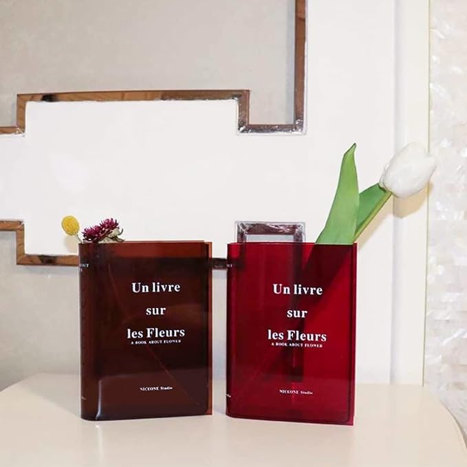 Decorative book vase – Literary elegance in your home