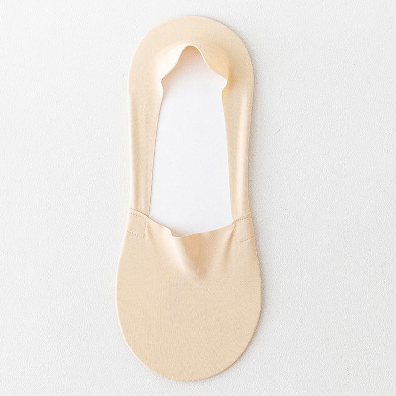 Silkkiset liukkaat sukat: Liukastumisenestomukavuus jaloillesi