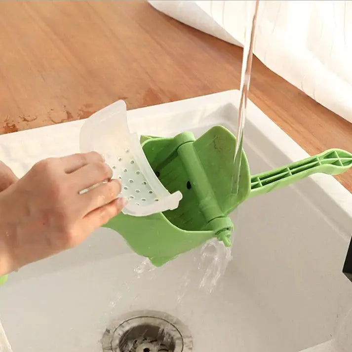 Egy friss házi gyümölcslé erőfeszítés és elektromosság nélkül