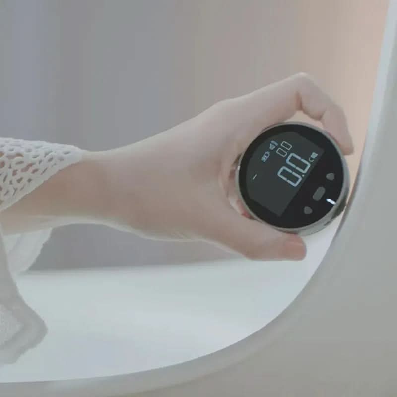 Measure everything in the blink of an eye, without a bulky tape measure 