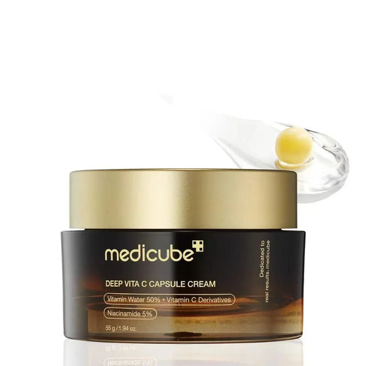 Visible glow and hydrated skin thanks to C capsules 