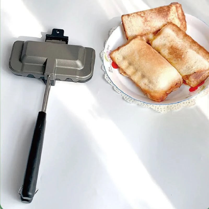 Sandwich press for baking sheet 